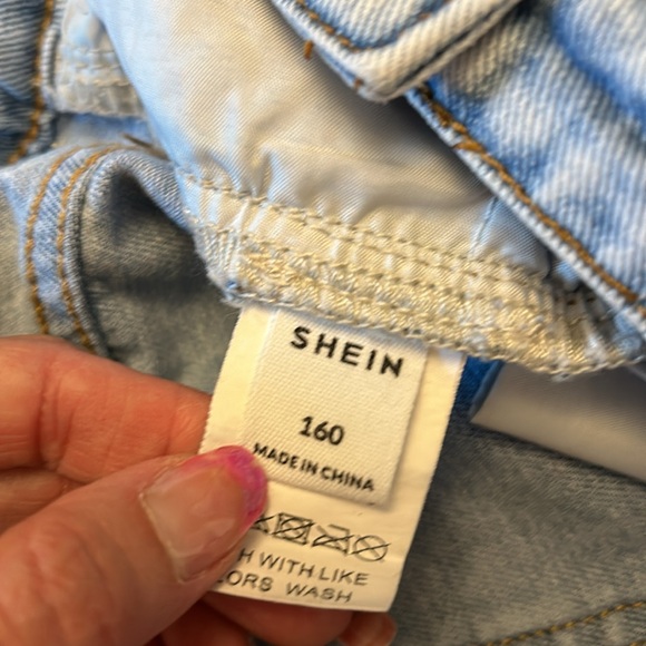 Light Wash SHEIN Jeans 26” Waist EUC - Picture 2 of 5